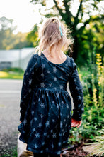 Load image into Gallery viewer, Fall Spider Webs Halloween High Low