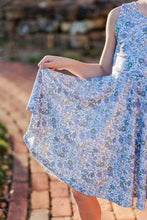 Load image into Gallery viewer, Springy Floral Twirl