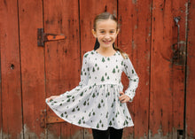 Load image into Gallery viewer, Christmas Tree High Low