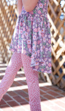 Load image into Gallery viewer, Spring Dot Leggings