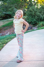 Load image into Gallery viewer, Fall Doodle Floral Leggings or Bells