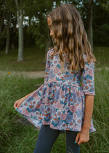 Load image into Gallery viewer, Fall Retro Floral High Low