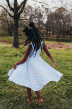 Load image into Gallery viewer, Daisy Spring Twirl
