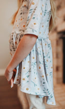 Load image into Gallery viewer, Sage Floral Fall High Low