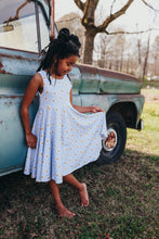 Load image into Gallery viewer, Daisy Spring Twirl