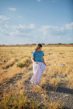 Load image into Gallery viewer, Fall Dainty Floral Maxi Skirt