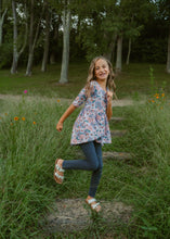 Load image into Gallery viewer, Fall Retro Floral High Low