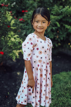 Load image into Gallery viewer, Pretty Floral Fall Twirl