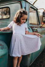 Load image into Gallery viewer, Spring Faded Floral Twirl
