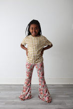 Load image into Gallery viewer, Fall Plaid Tee