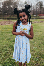 Load image into Gallery viewer, Daisy Spring Twirl
